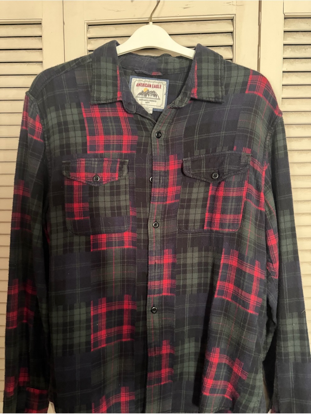American Eagle Outfitters Red & Green Plaid Button-Down Shirt